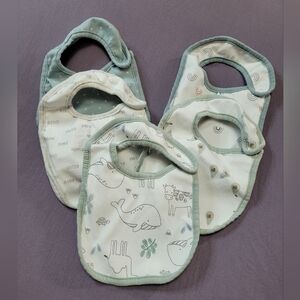 ✨️3/$25✨️ Bundle Of 5 New Baby Bibs
